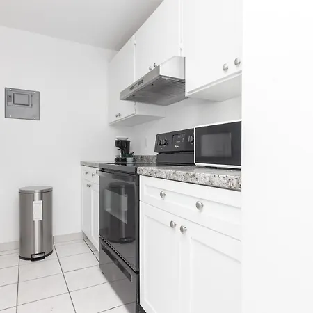 Two Bedroom Apartment - With Parking & Balcony - Heart Of Wynwood Miami Exterior photo